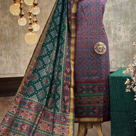 Exquisite Patola Printed Silk Suit with Zari Border - 3 Piece Set