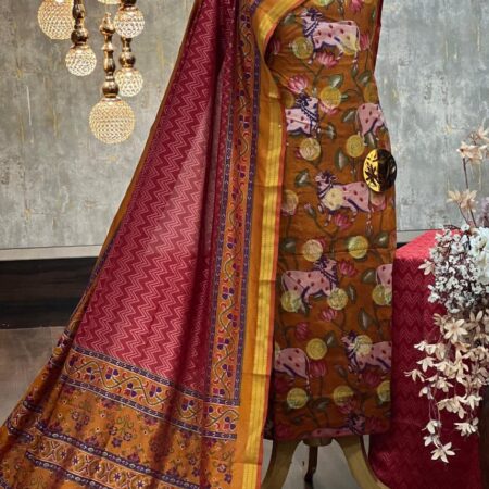Exquisite Patola Print Silk Blend Unstitched Suit Set with Traditional Motifs
