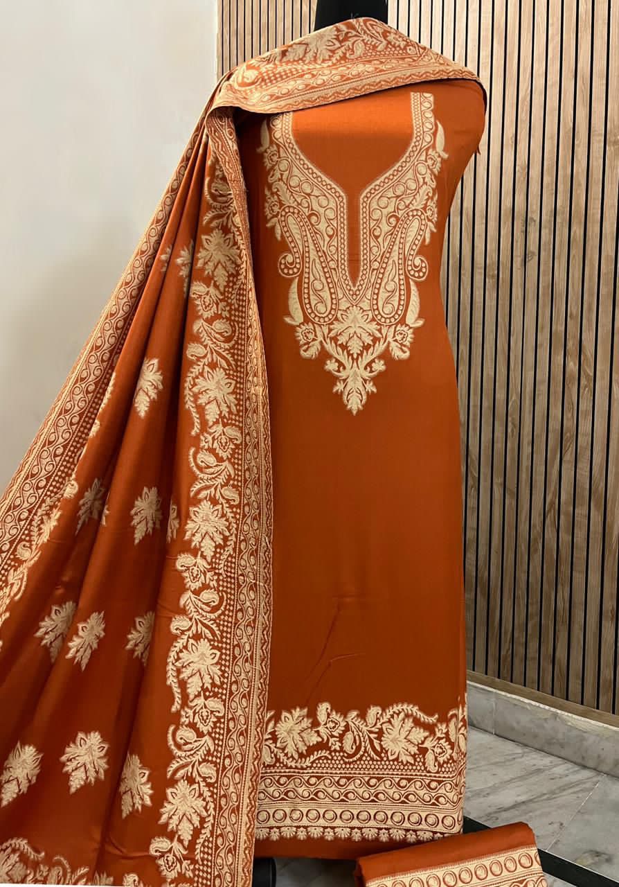 Exquisite Orange Pashmina Weaving Suit with Intricate Paisley Embroidery and Shawl